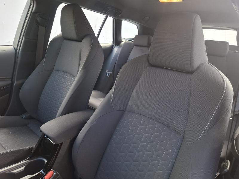 Toyota Corolla TS 1.8 HYBRID DYNAMIC - photo 14