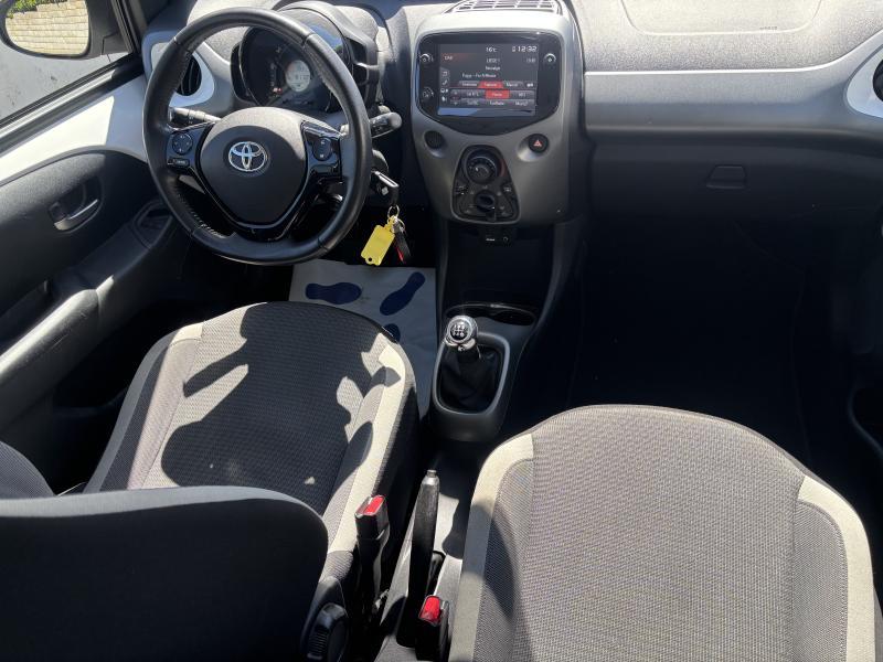 Toyota Aygo 1.0 VVT-I X-PLAY - photo 18