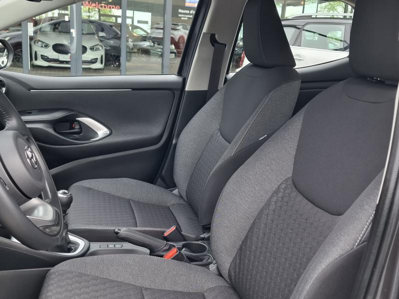 Toyota Yaris 1.5 VVT-I ICONIC - photo 12