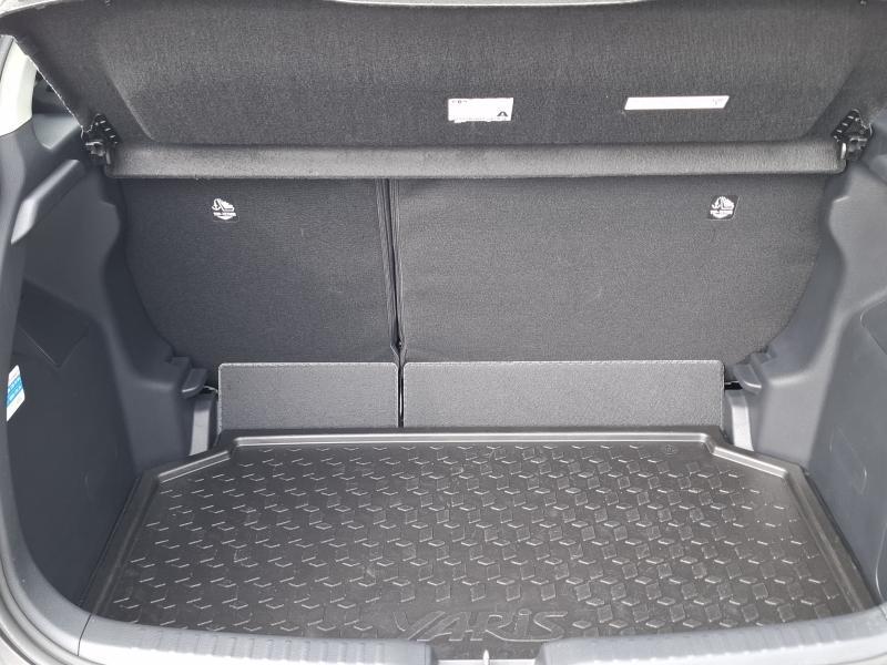 Toyota Yaris 1.5 VVT-I ICONIC - photo 16