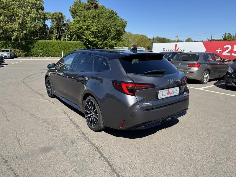 Toyota Corolla TS 1.8 HYBRID - photo 8