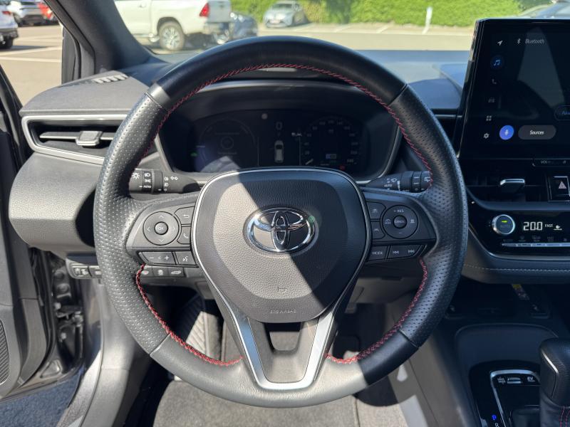 Toyota Corolla TS 1.8 HYBRID - photo 12