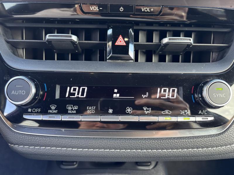 Toyota Corolla 1.8 HYBRID PREMIUM - photo 12