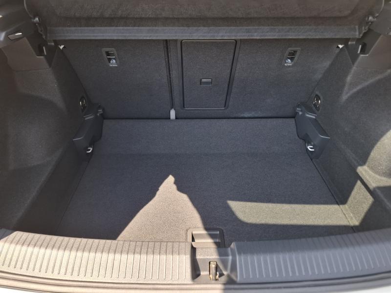 Volkswagen T-Roc 1.5 TSI R-LINE DSG - photo 16