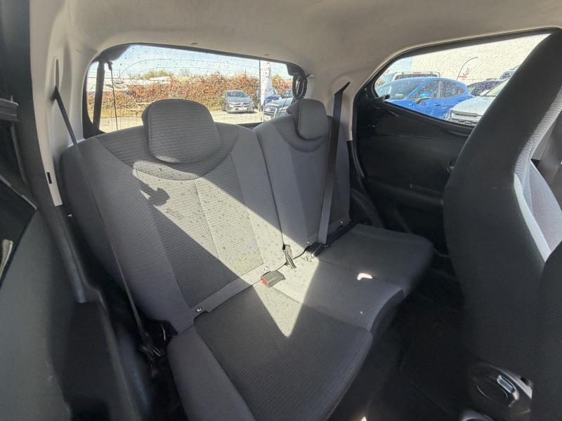 Toyota Aygo 1.0 VVT-i x-play2 - photo 13