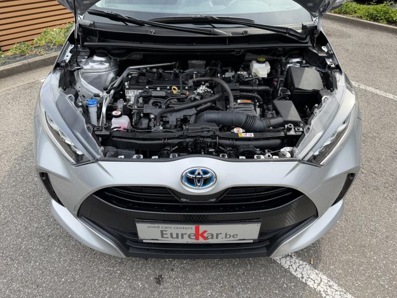 Toyota Yaris 1.5 Hybrid CVT Iconic - photo 19
