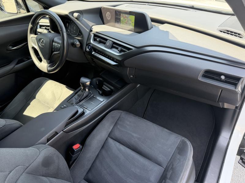 Lexus UX 250h 2.0 HYBRID CVT Explorer line - photo 15