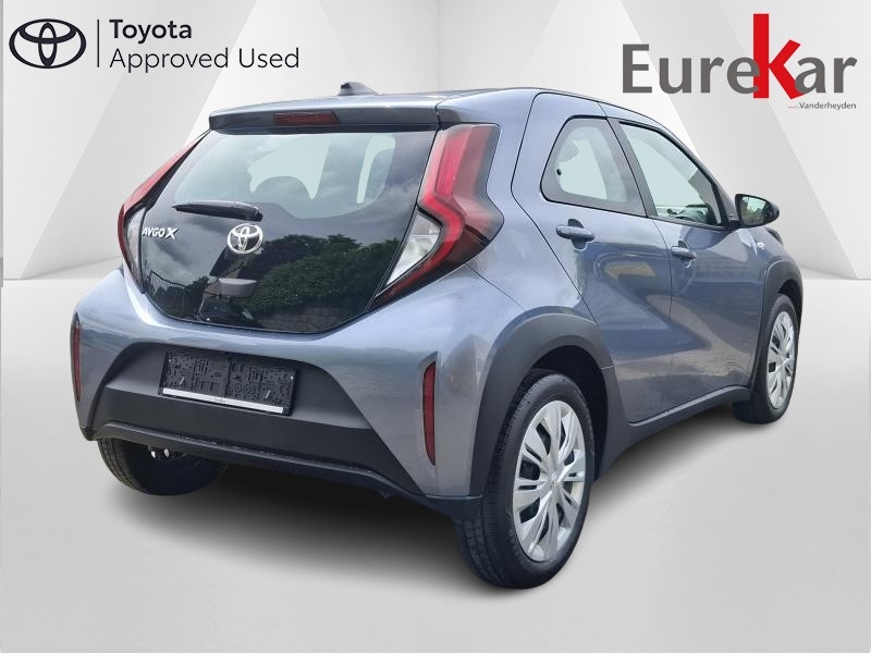 Toyota Aygo 1.0 VVTI- X-PLAY - photo 5