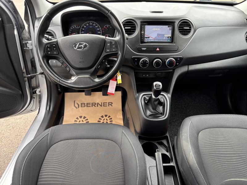 Hyundai i10 1.0i Black Line - photo 14