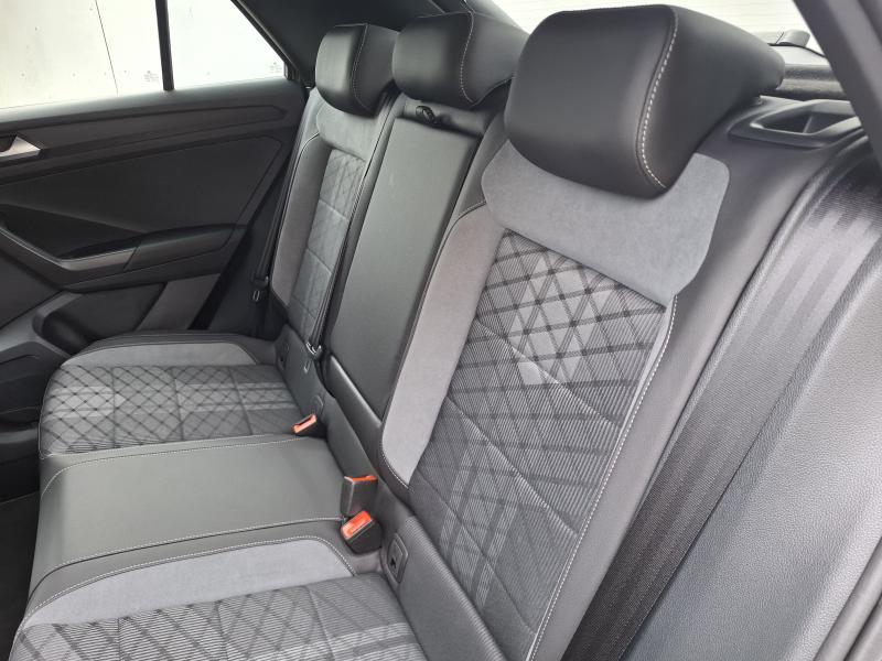 Volkswagen T-Roc 1.5 TSI R-LINE DSG - photo 16