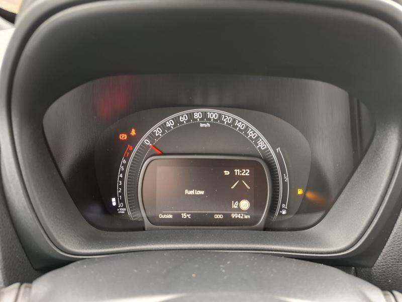 Toyota Aygo X 1.0 VVT-I X-PLAY - photo 7