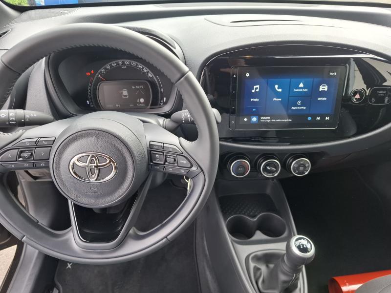 Toyota Aygo X 1.0 VVT-I X-PLAY - photo 6