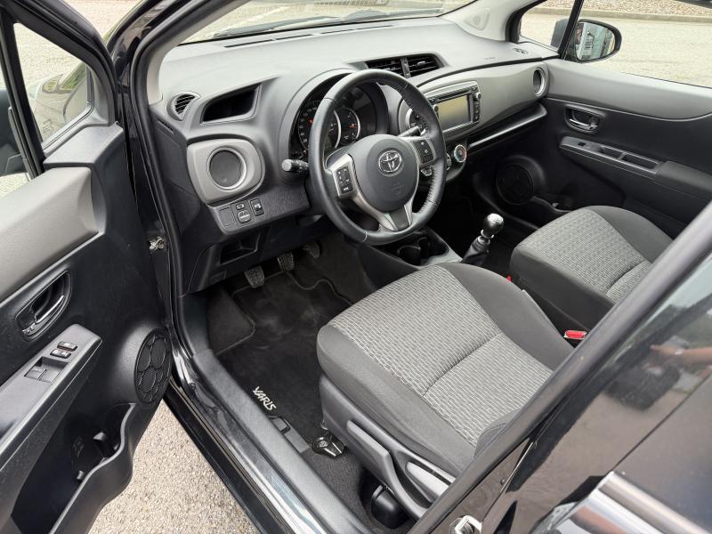 Toyota Yaris 1.3 VVT-I COMFORT - photo 12