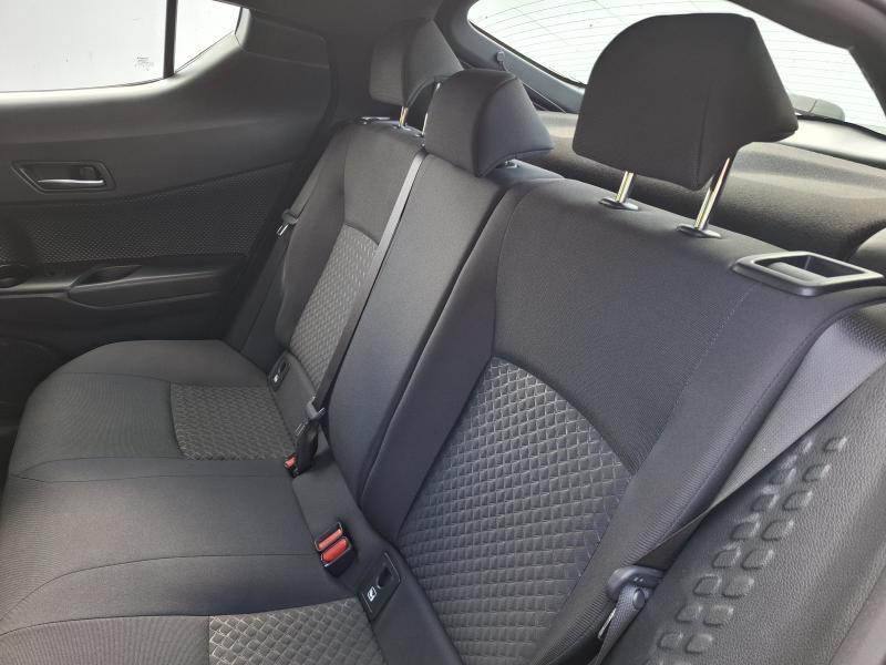 Toyota C-HR 1.8 HYBRID C-ENTER - photo 15