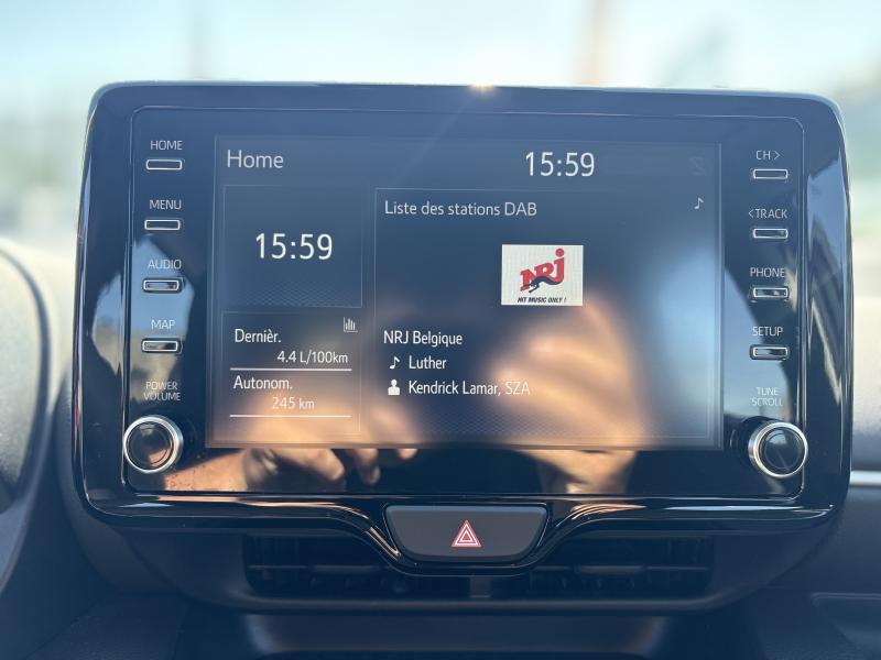Toyota Yaris 1.5 HYBRID DYNAMIC - photo 11