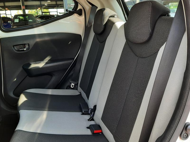 Toyota Aygo 1.0 VVT-i - photo 13