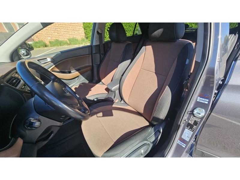 Hyundai i20 1.2E - photo 10