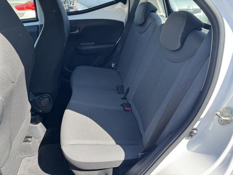 Toyota Aygo 1.0 VVT-i - photo 11