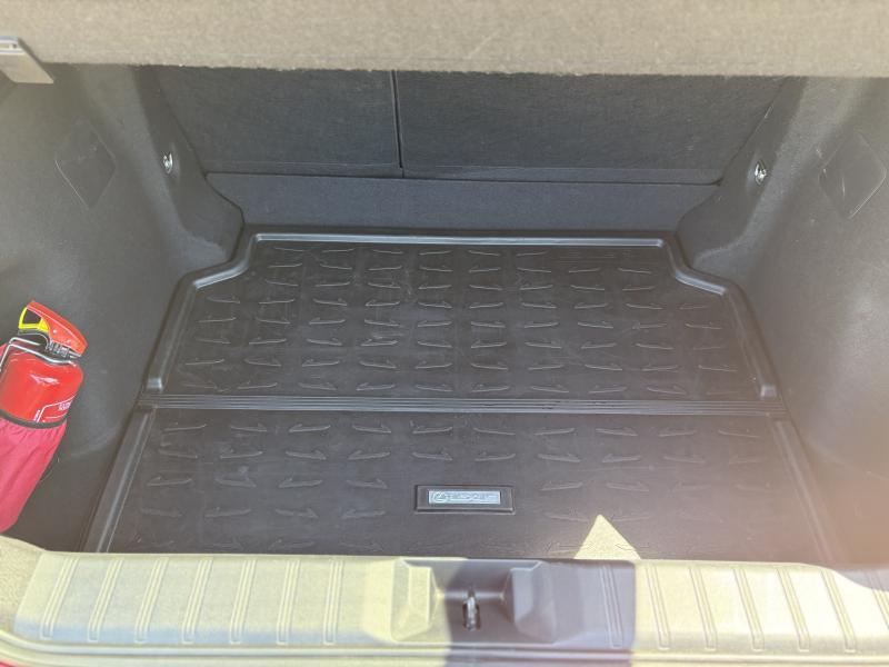 Lexus LBX 1.5 Hybrid EMOTION - photo 25