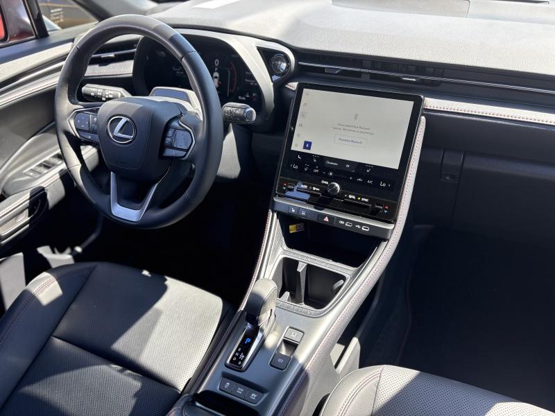 Lexus LBX 1.5 Hybrid EMOTION - photo 18