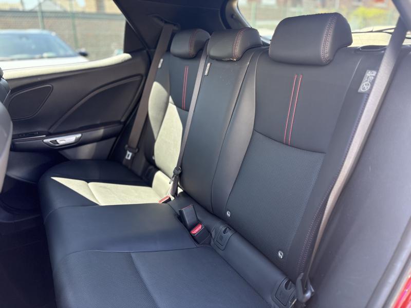 Lexus LBX 1.5 Hybrid EMOTION - photo 20