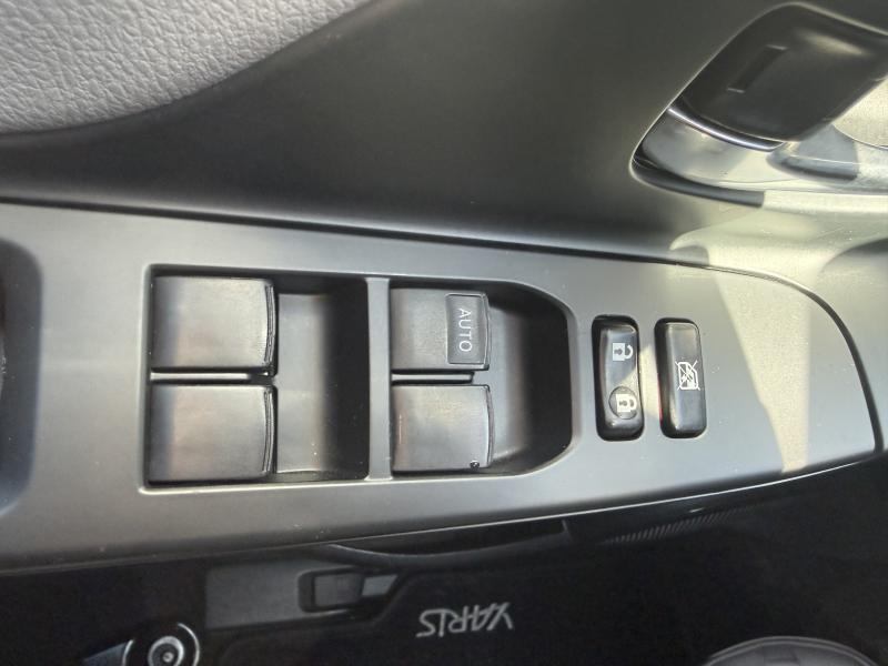 Toyota Yaris 1.33 VVT-i TWO-TONE - photo 15