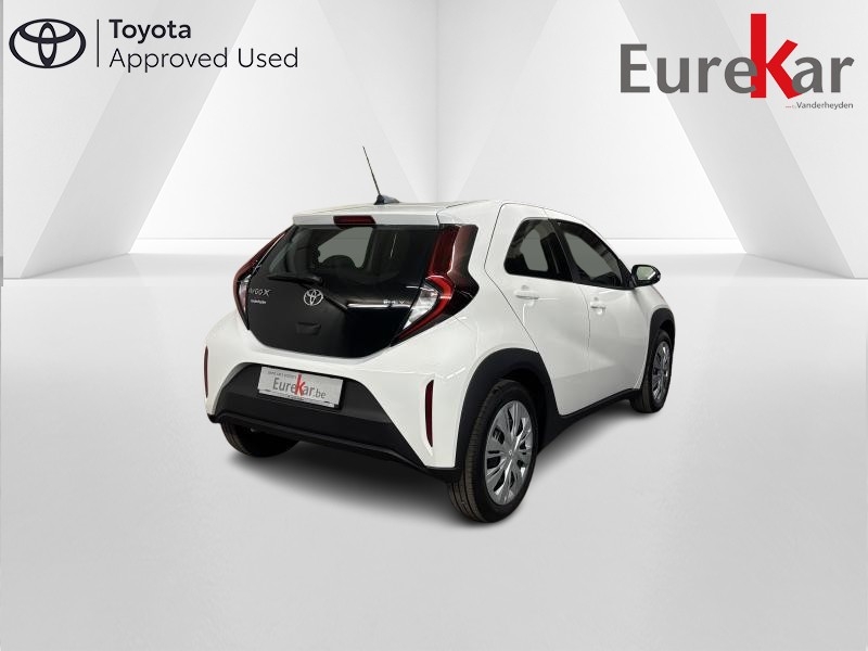 Toyota Aygo X 1.5 Hybrid Play - photo 5
