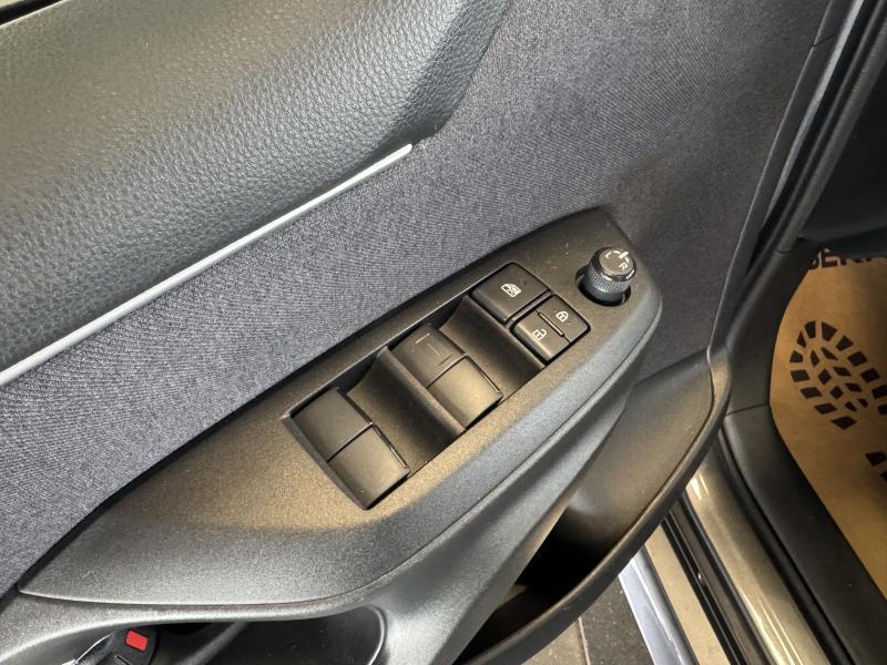 Toyota Yaris 1.5 HYBRID ICONIC - photo 16