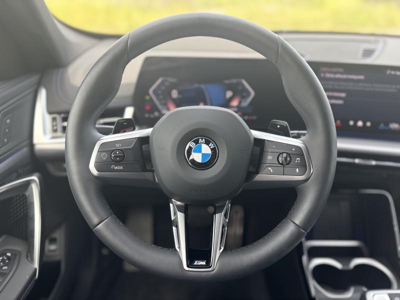 BMW Serie X X1 1.5 sDrive18i PACK M BOITE AUT - photo 8