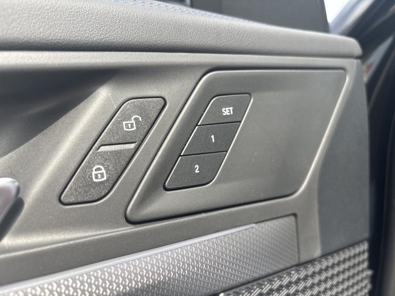 BMW Serie X X1 1.5 sDrive18i PACK M BOITE AUT - photo 19