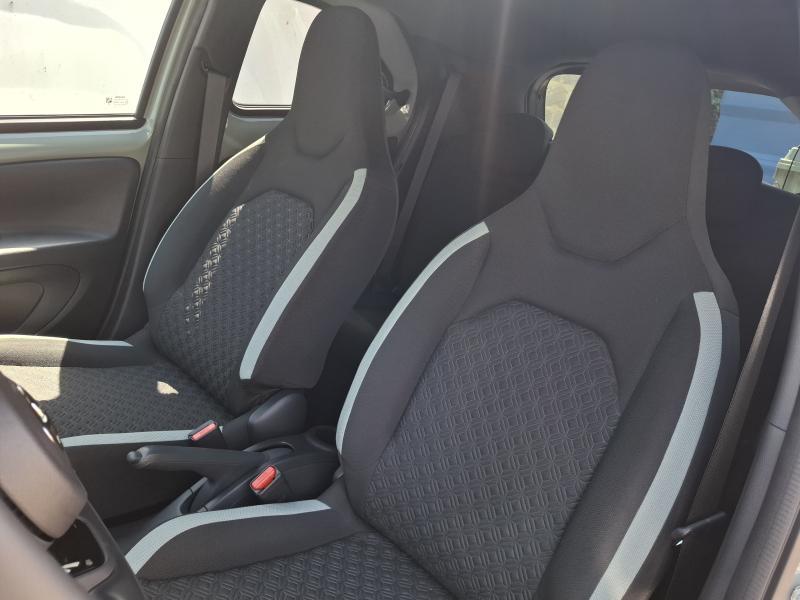 Toyota Aygo X 1.0 VVT-I PULSE - photo 12