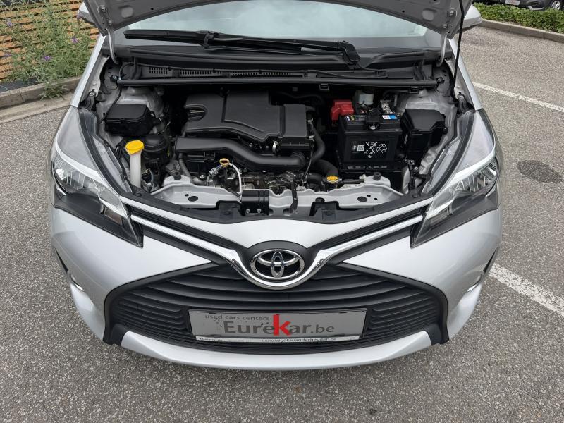 Toyota Yaris 1.0 VVT-i Life - photo 17