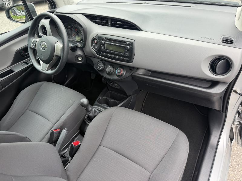 Toyota Yaris 1.0 VVT-i Life - photo 14