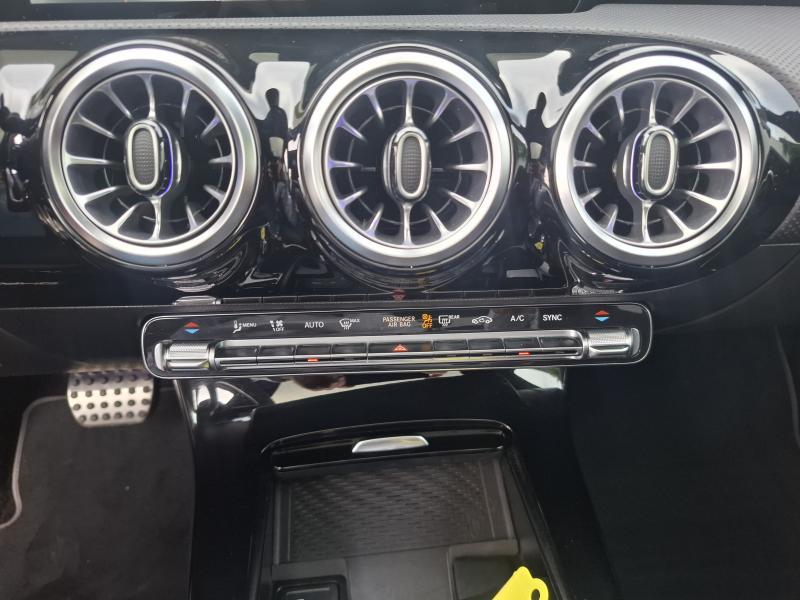 Mercedes-Benz A 180 1.3i PACK AMG - photo 10
