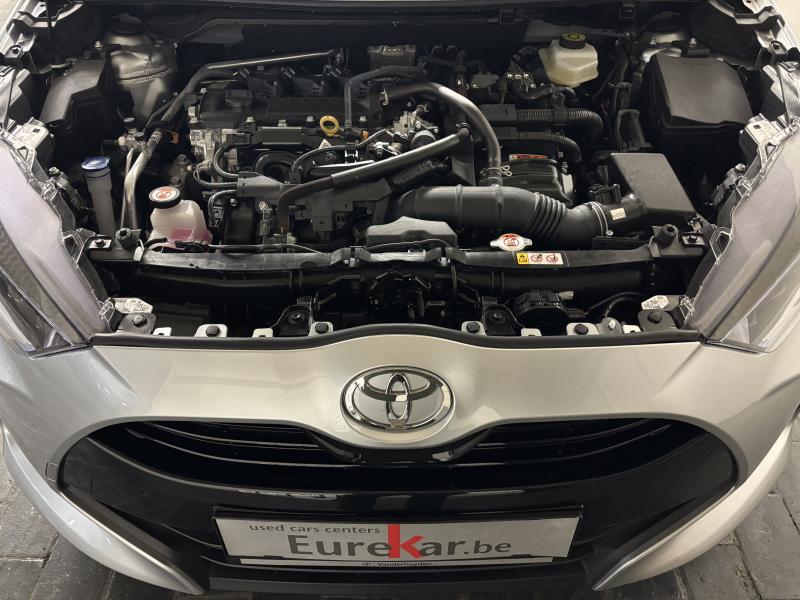 Toyota Yaris 1.5 Hybrid Iconic - photo 17