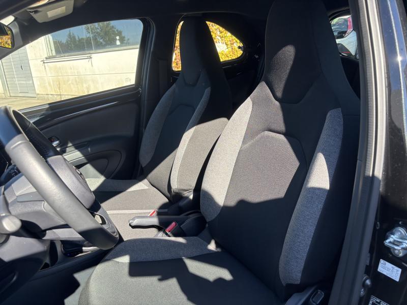 Toyota Aygo X 1.0 VVT-I PLAY CVT - photo 13