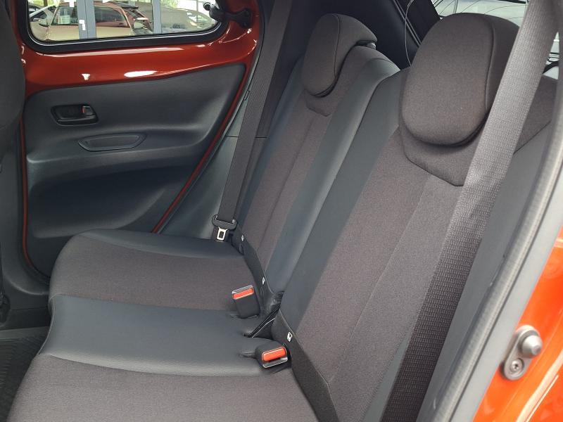 Toyota Aygo X 1.0 VVT-I CVT ENVY - photo 14