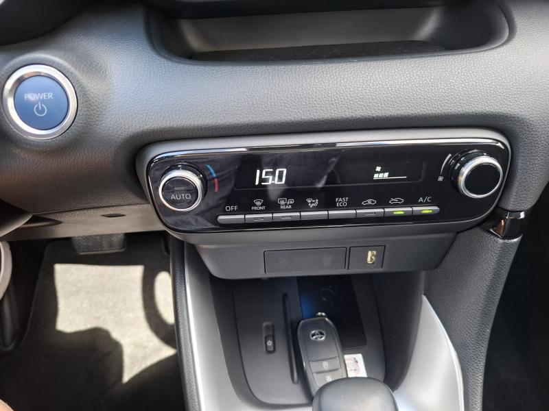 Toyota Yaris 1.5 HYBRID ICONIC - photo 10