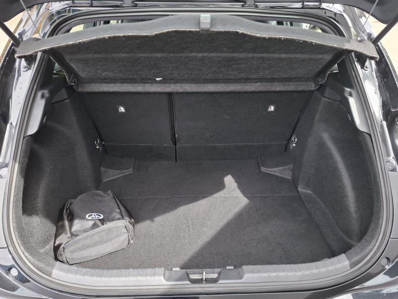Toyota Corolla 1.8 HYBRID DYNAMIC - photo 16