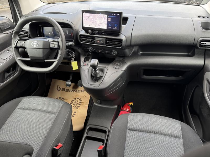Toyota ProAce City Verso 1.2i Family SWB - photo 16