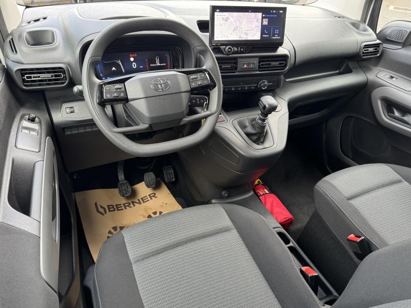Toyota ProAce City Verso 1.2i Family SWB - photo 14