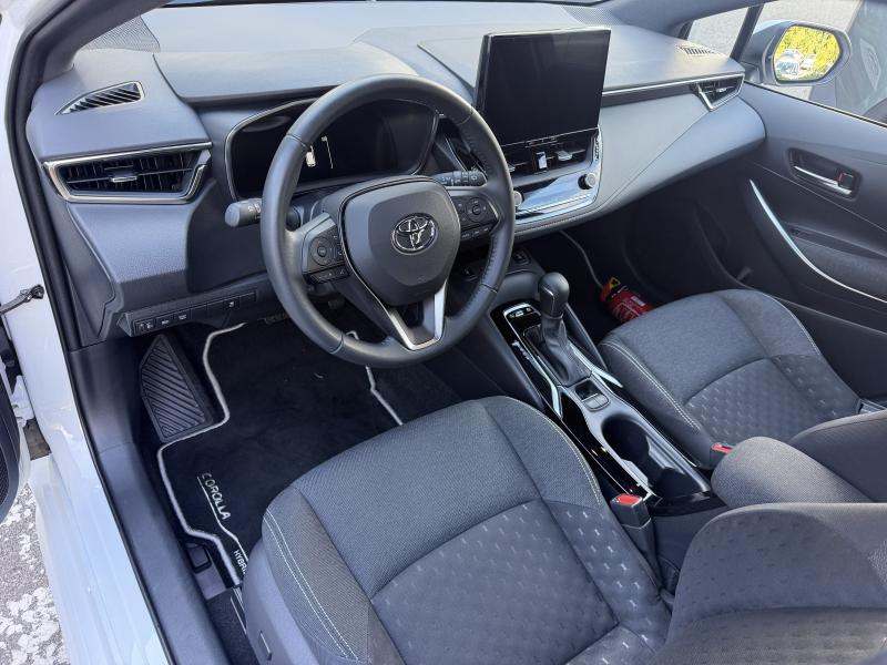 Toyota Corolla TS 1.8 Hybrid - photo 14
