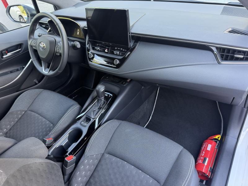 Toyota Corolla TS 1.8 Hybrid - photo 16