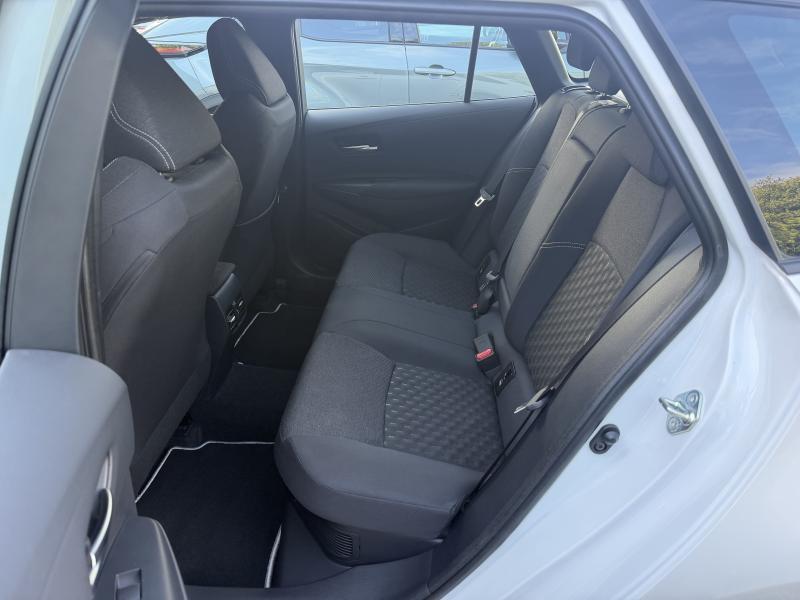 Toyota Corolla TS 1.8 Hybrid - photo 15