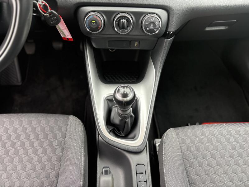 Toyota Yaris 1.5 VVT-I DYNAMIC - photo 9