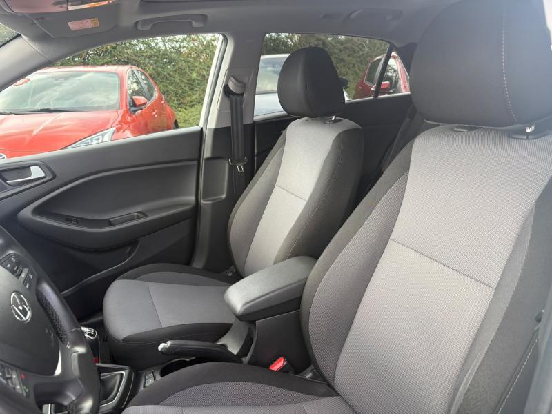 Hyundai i20 1.0 T-GDi JOY - photo 13
