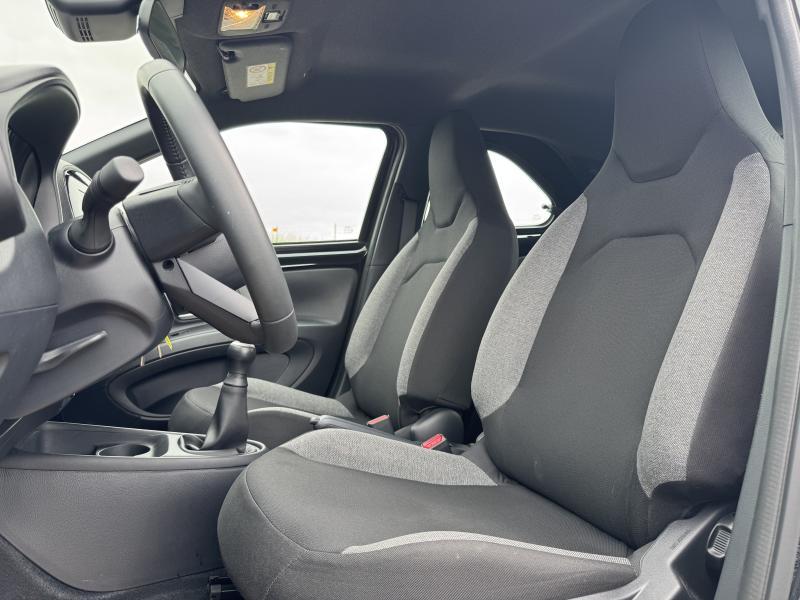 Toyota Aygo X 1.0 VVT-i PLAY - photo 13