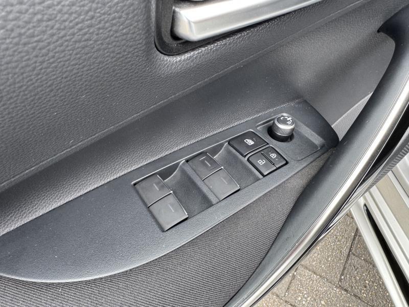 Toyota Corolla 1.8 Hybrid GR SPORT - photo 19