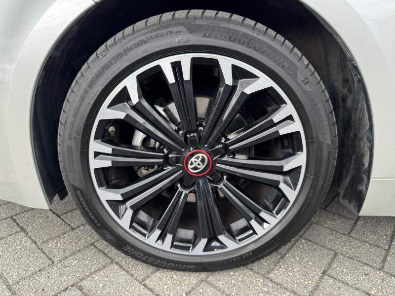 Toyota Corolla 1.8 Hybrid GR SPORT - photo 22