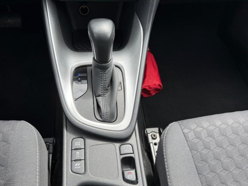 Toyota Yaris 1.5 HYBRID DYNAMIC - photo 9